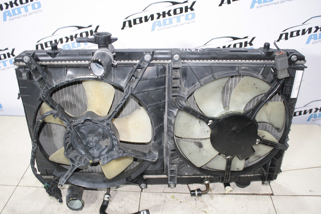 Радиатор охлаждения двигателя SUZUKI RB21S Контрактная