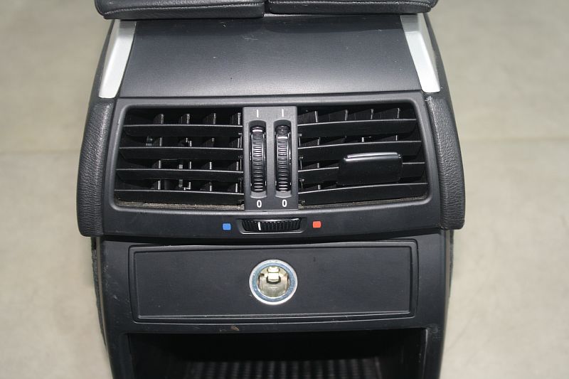 Подлокотник BMW X5 E70 Контрактная