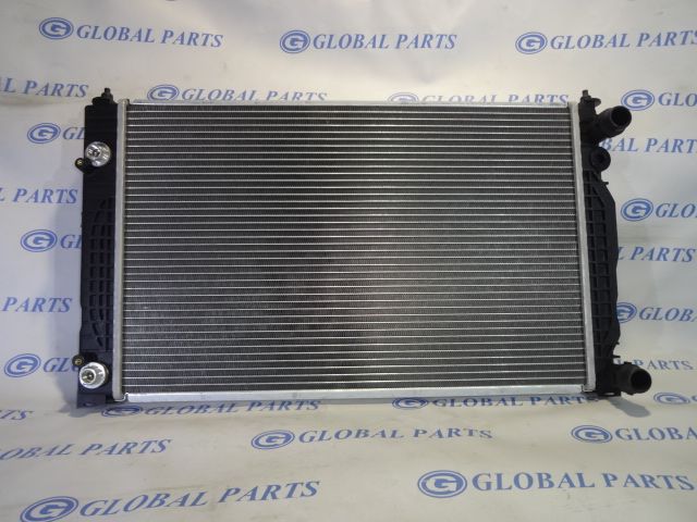 Радиатор охлаждения двигателя GLOBAL PARTS AUDI A4 /S4 1.6 /1.8 /1.8T /1.9TD 94-00 /AUDI A6 /S6 1.9TD 97-04 /VW PASSAT B5+ 1.6 /1.8T /1.9TD VAG002 Нов